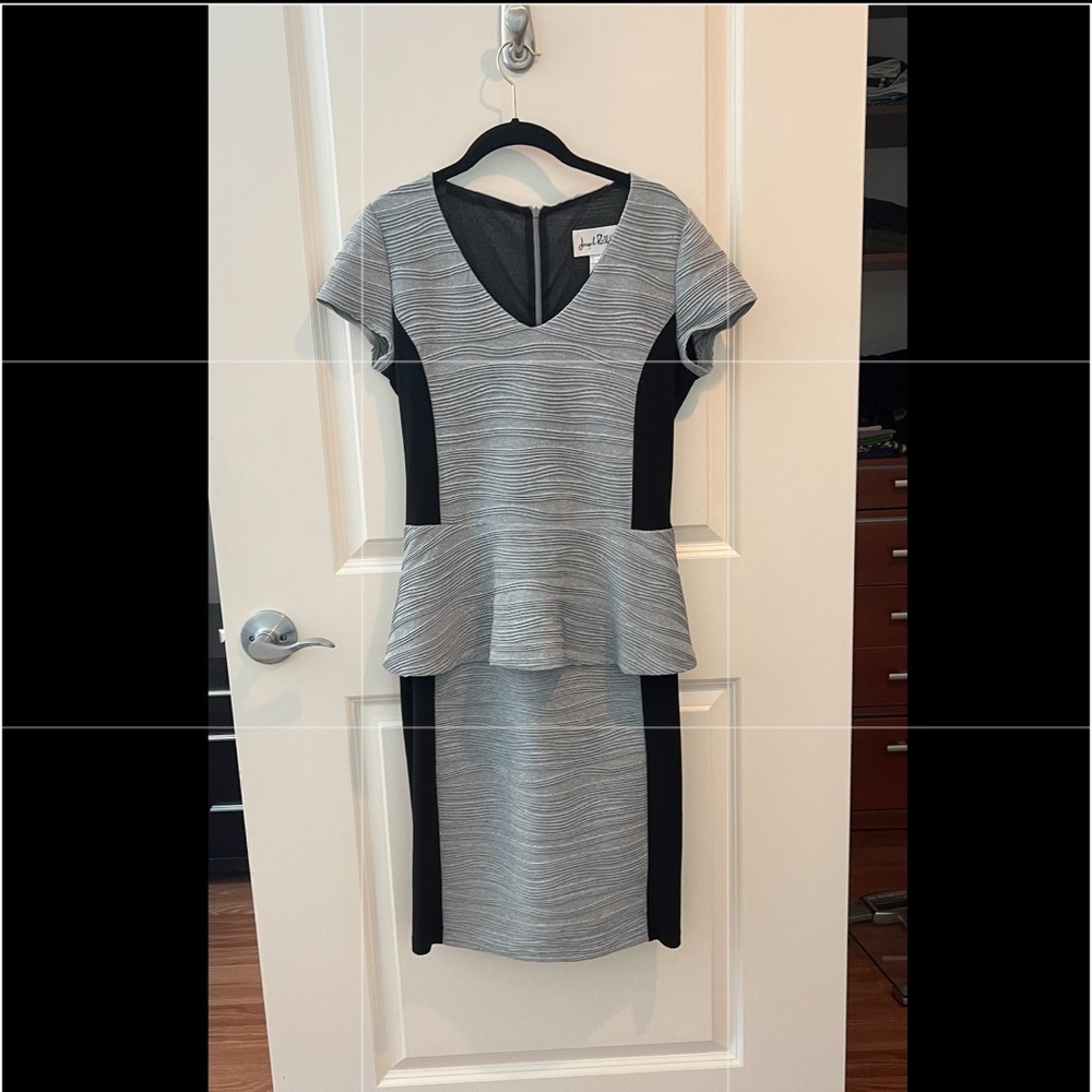 Joseph Ribkoff Drees Size 10 - Picture 2 of 15